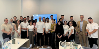 Gruppenfoto mit Studierenden bei WEPA